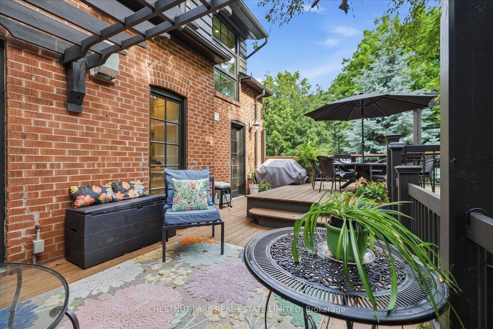 310 Bessborough Drive thumbnail 49
