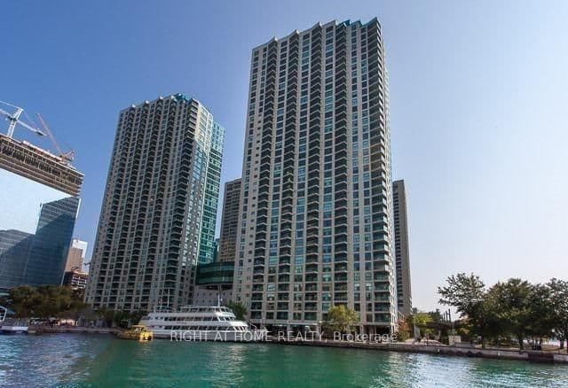 #504 - 77 Harbour Square