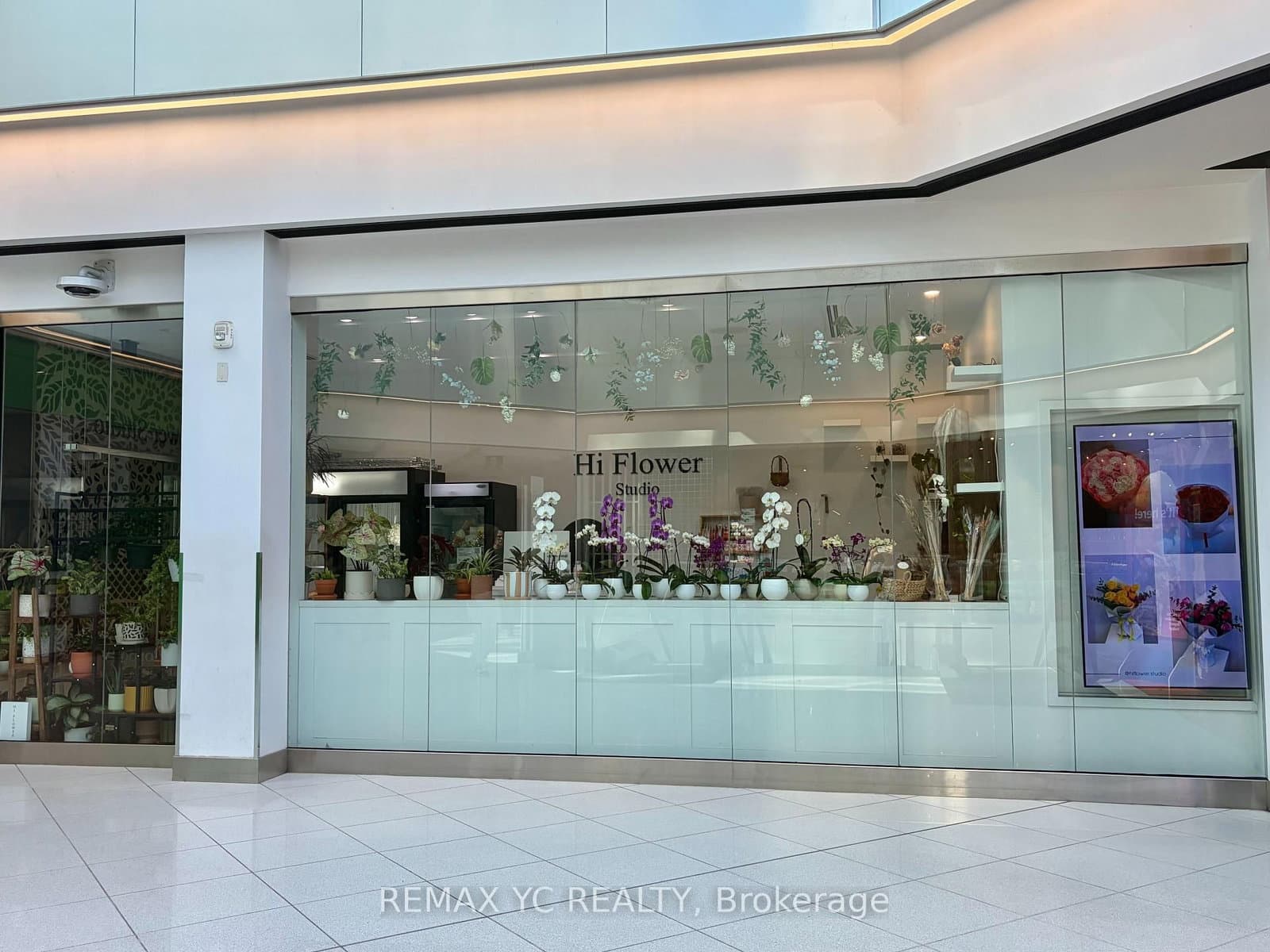 2 St. Clair Avenue E, Unit 105 - Image 1