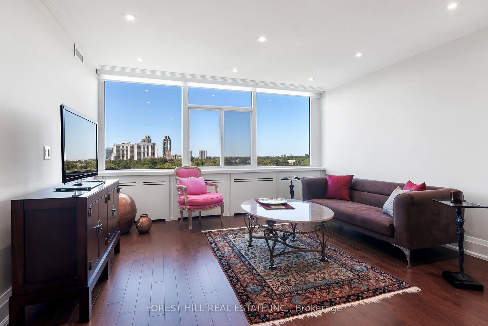 500 Avenue Road, Unit 1401 thumbnail 16