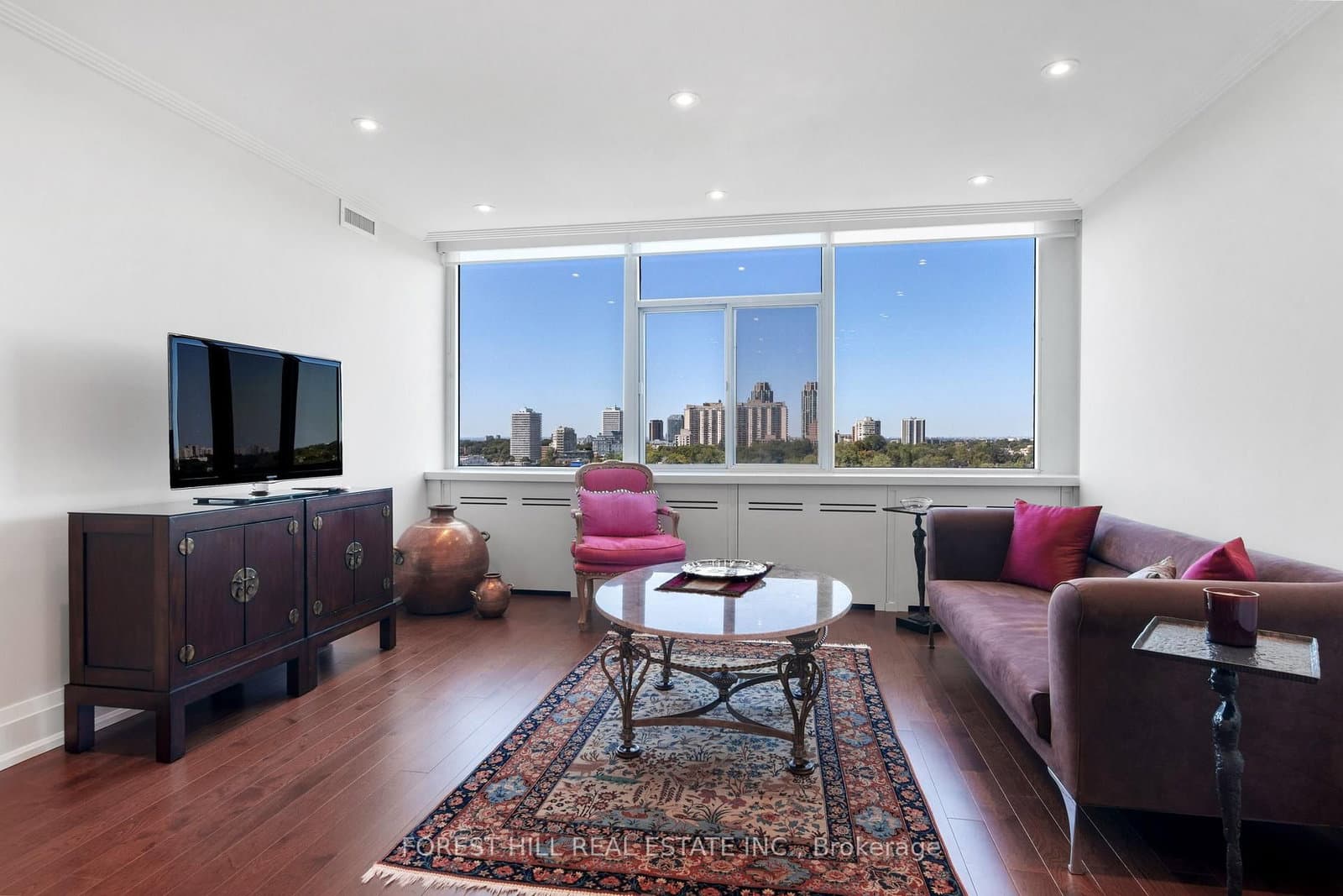 500 Avenue Road, Unit 1401 thumbnail 17
