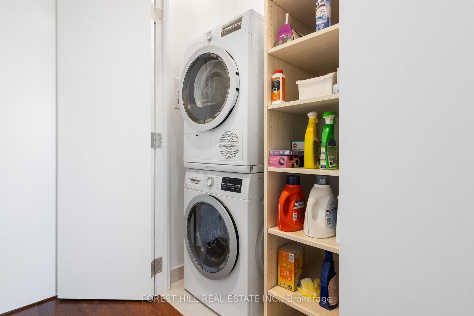 500 Avenue Road, Unit 1401 thumbnail 30