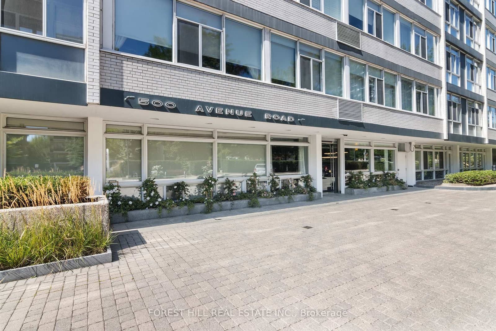 500 Avenue Road, Unit 1401 thumbnail 42