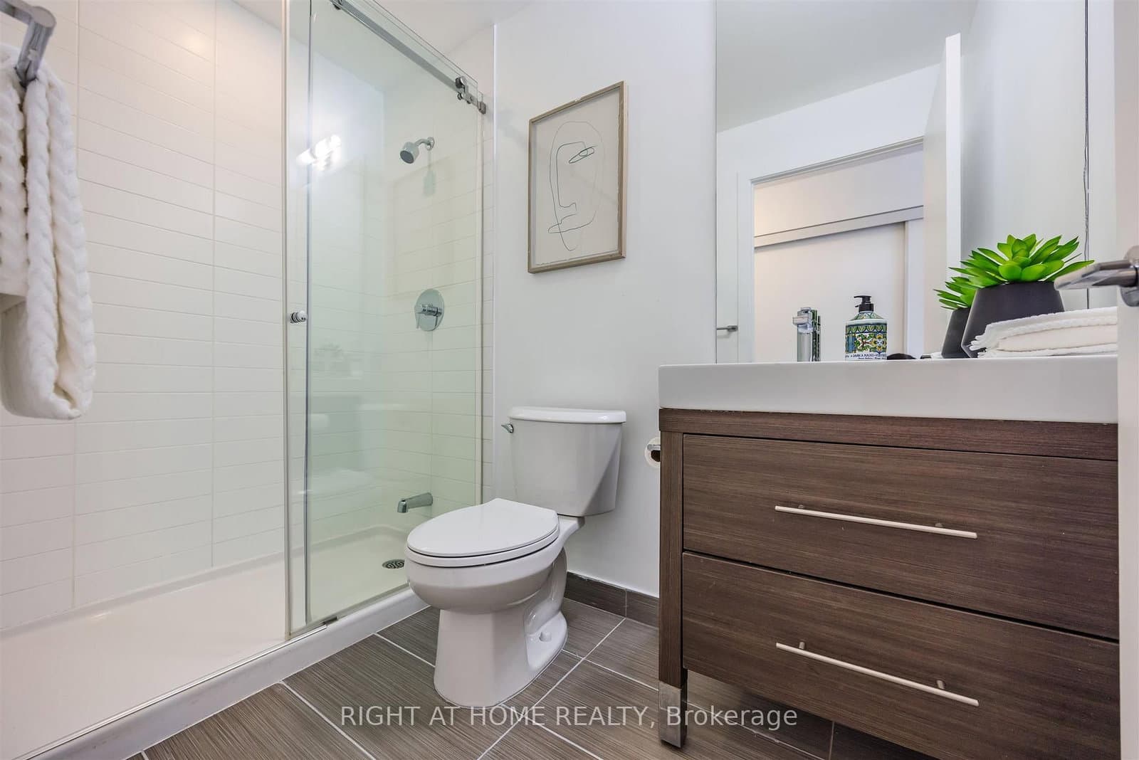 70 Forest Manor Road, Unit 206 thumbnail 26