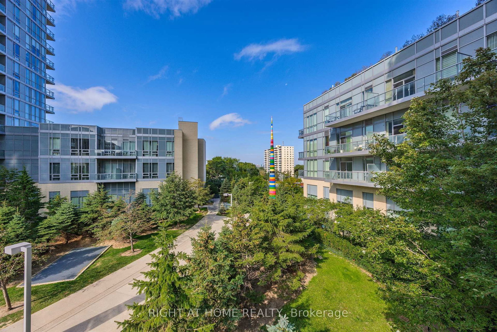 70 Forest Manor Road, Unit 206 thumbnail 31