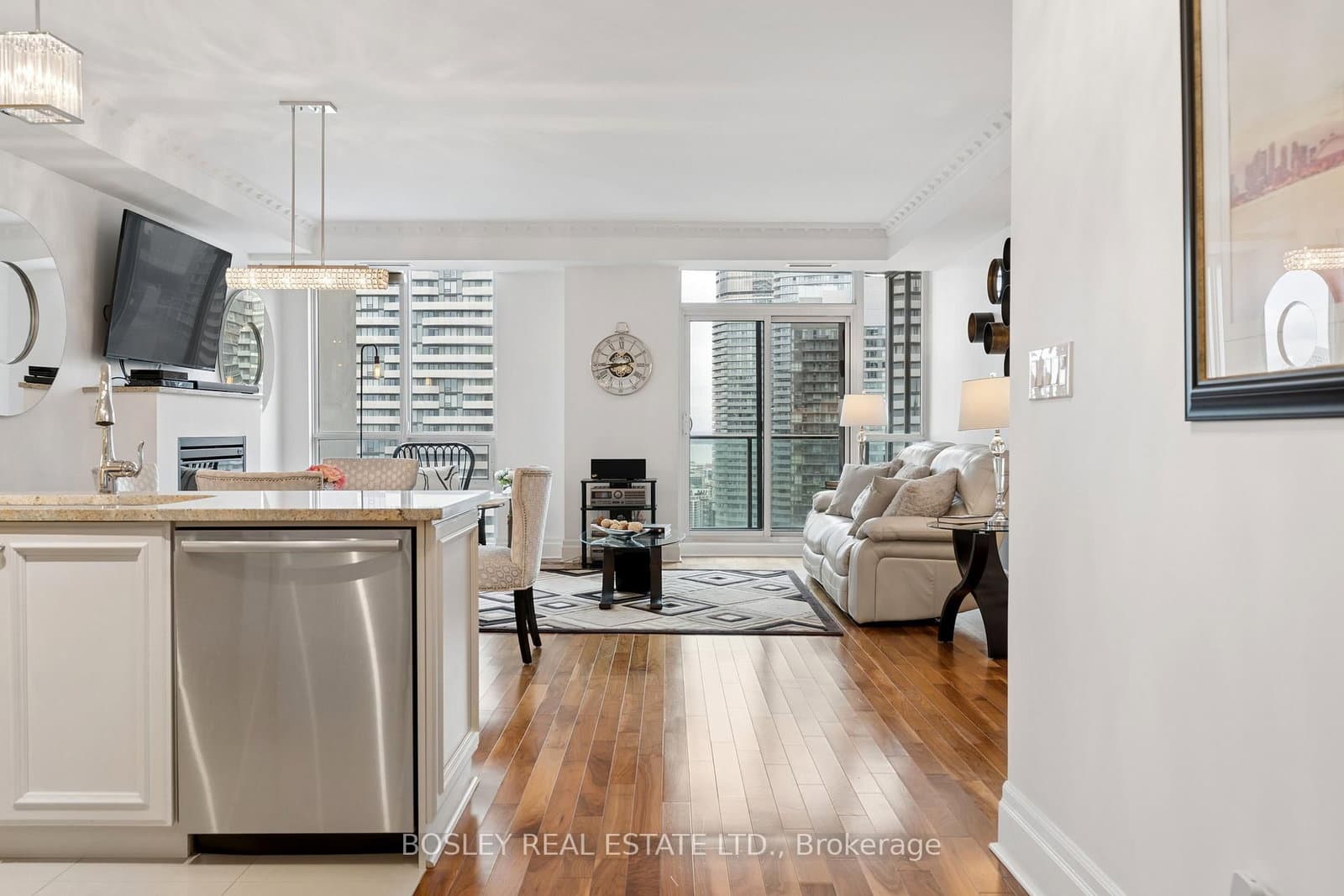 16 Harbour Street, Unit 4501 thumbnail 5