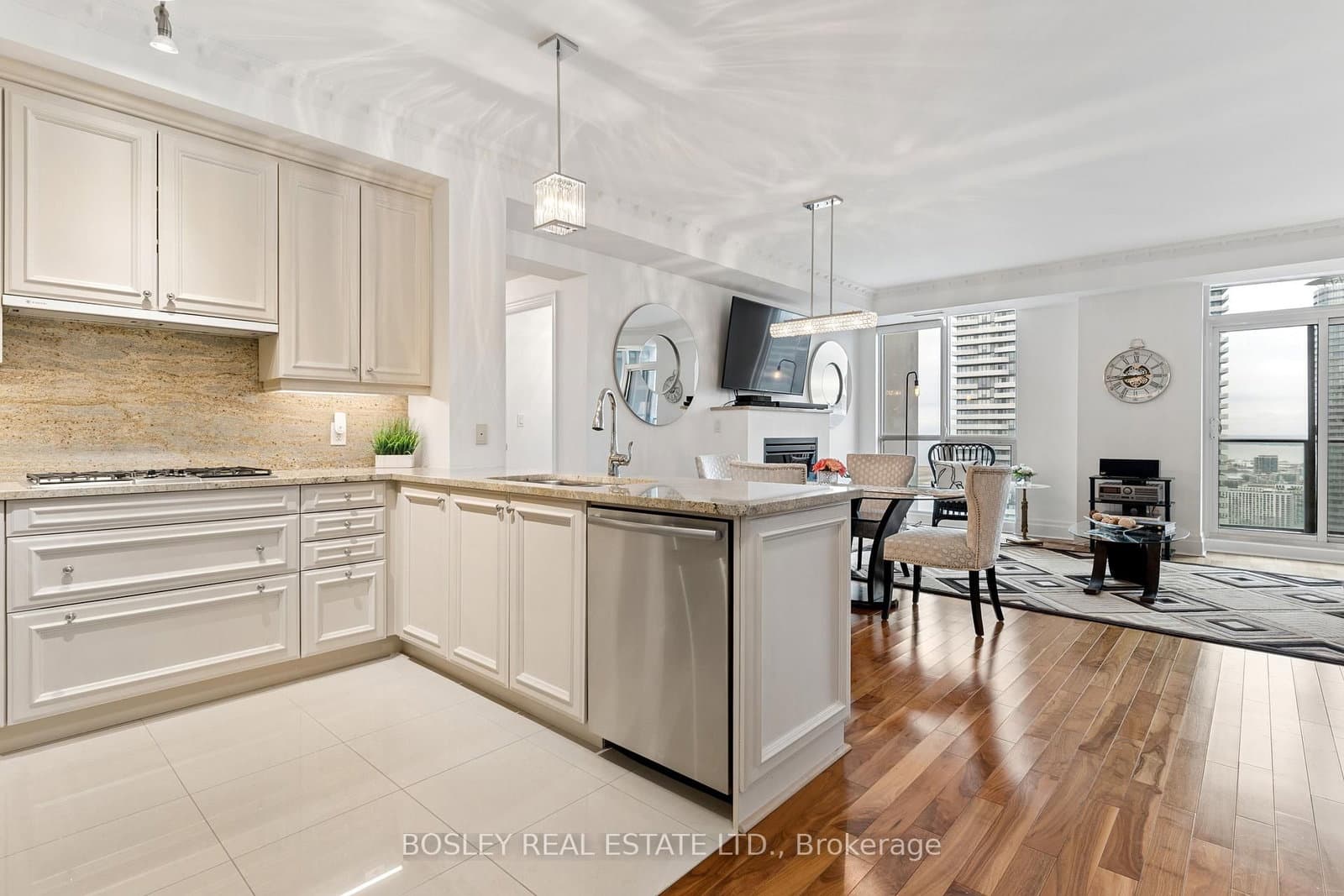 16 Harbour Street, Unit 4501 thumbnail 7