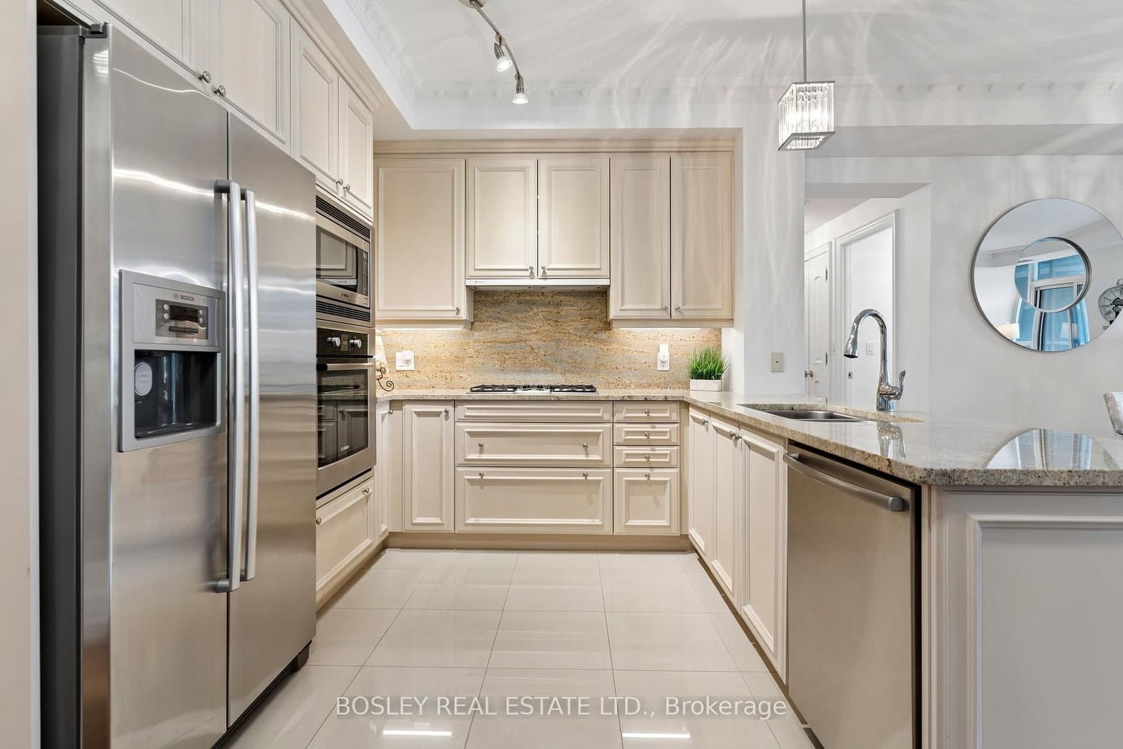 16 Harbour Street, Unit 4501 thumbnail 8