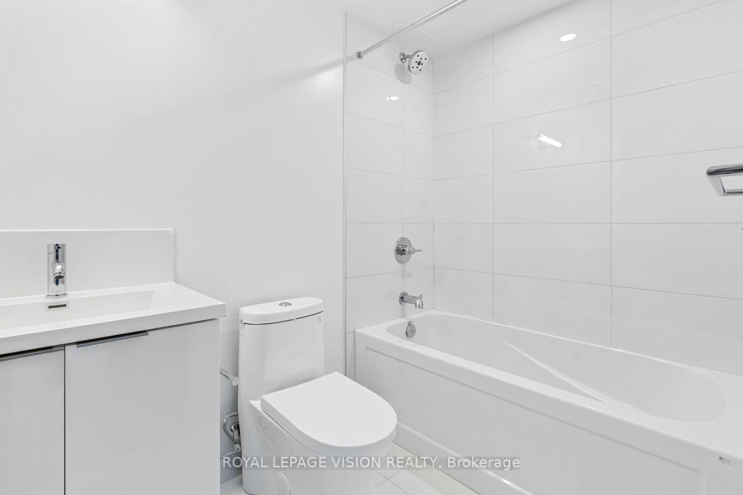 230 Simcoe Street, Unit 3113 thumbnail 11