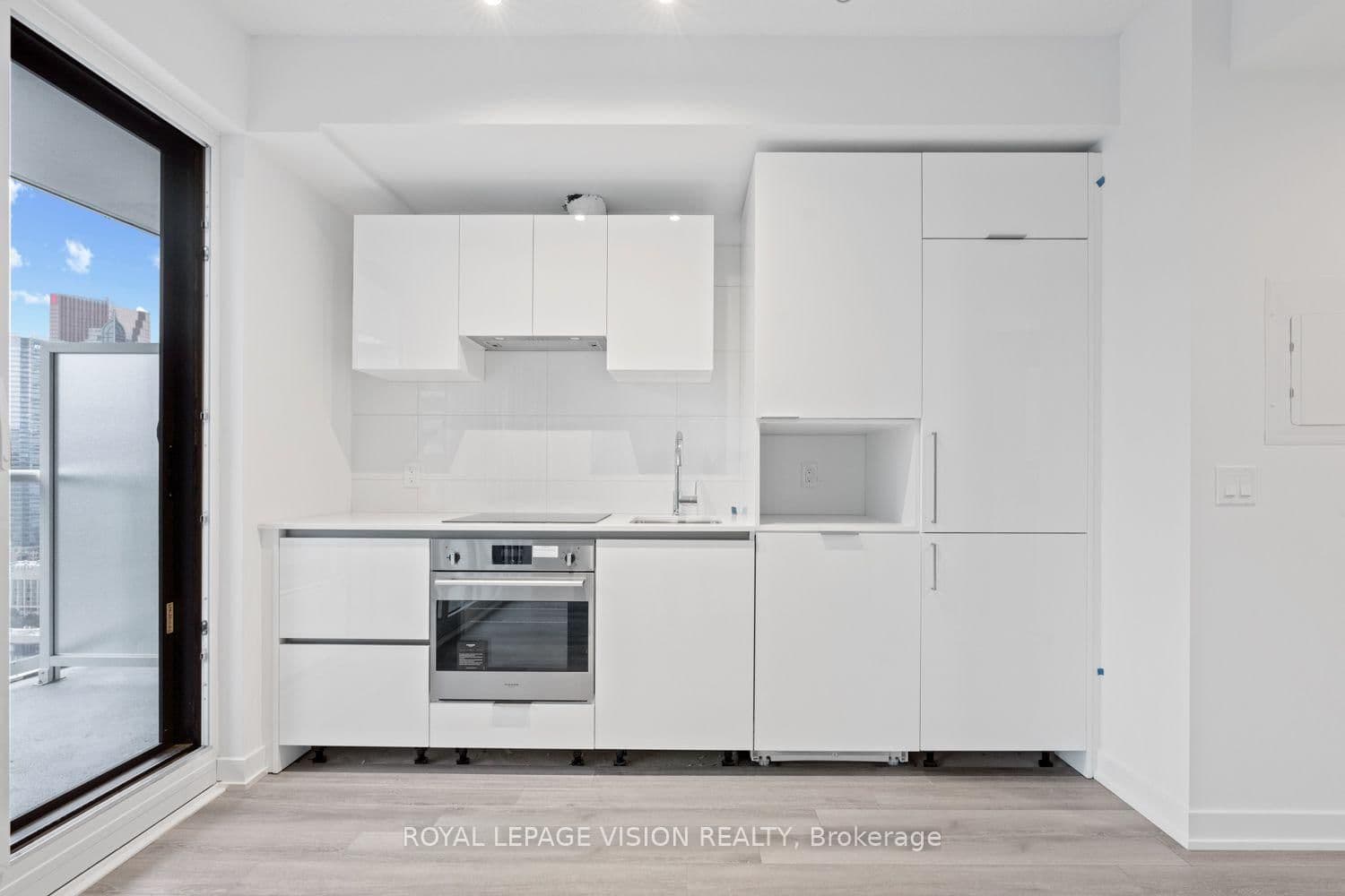 230 Simcoe Street, Unit 3113 thumbnail 3