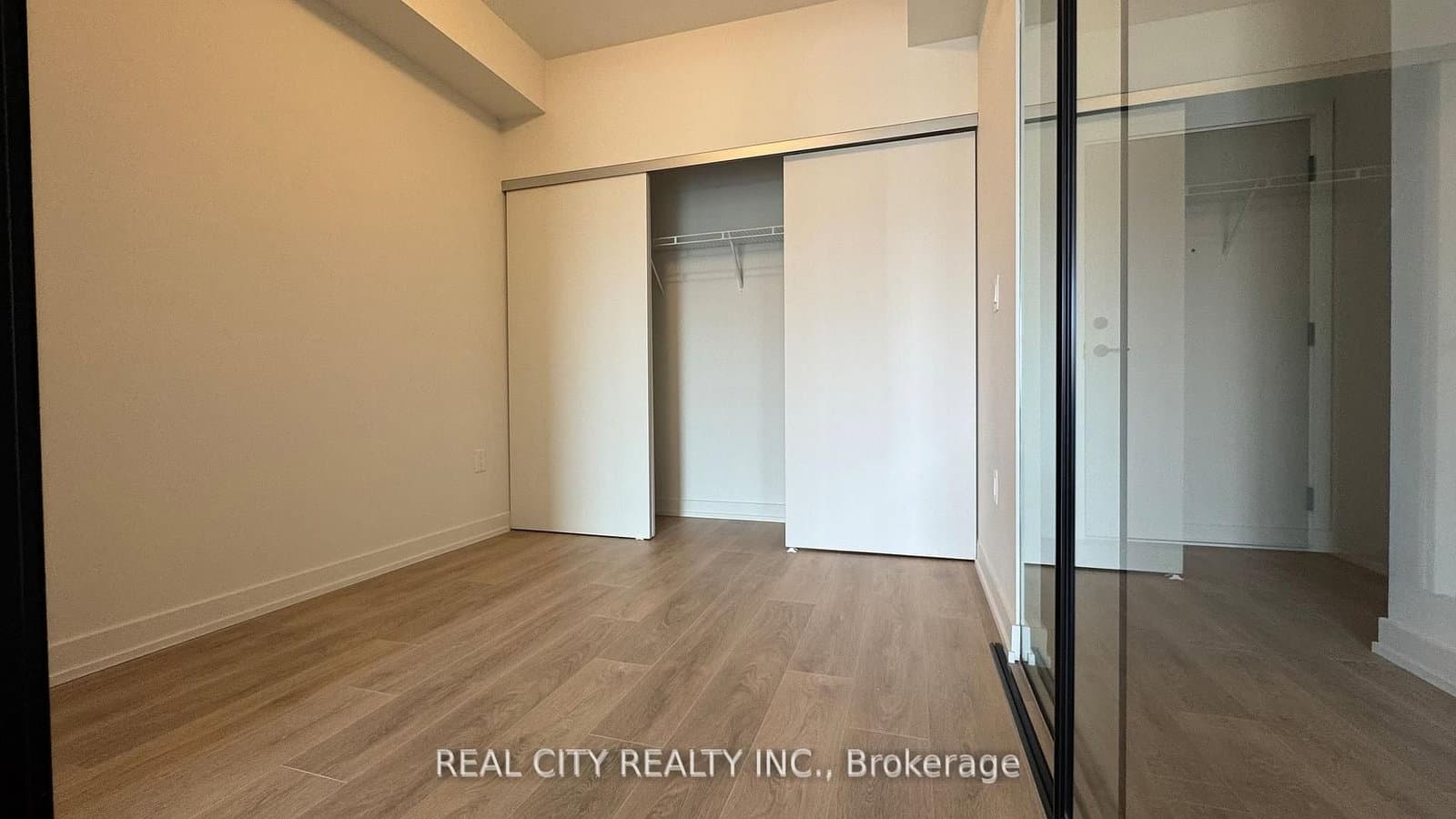 181 Sterling Road, Unit 711 thumbnail 13