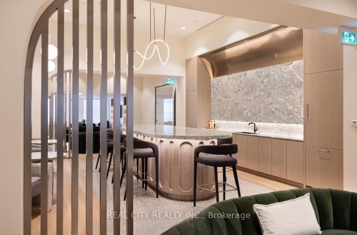 181 Sterling Road, Unit 711 thumbnail 19