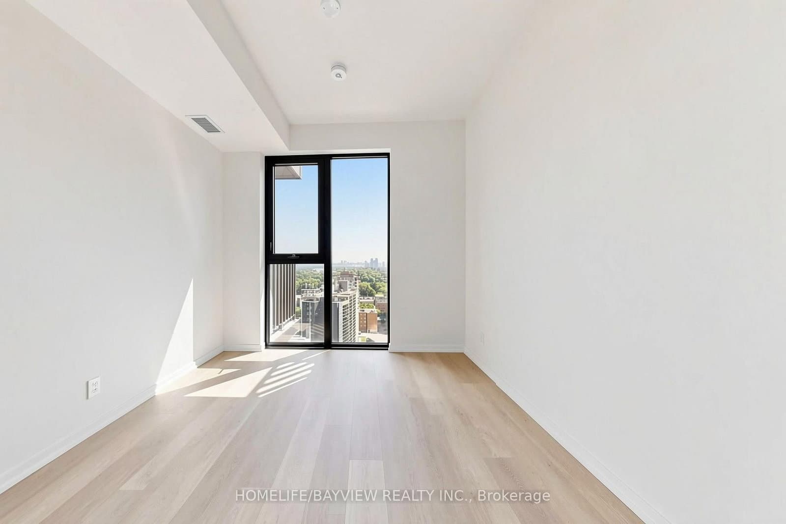 109 Erskine Avenue, Unit 1706 thumbnail 19