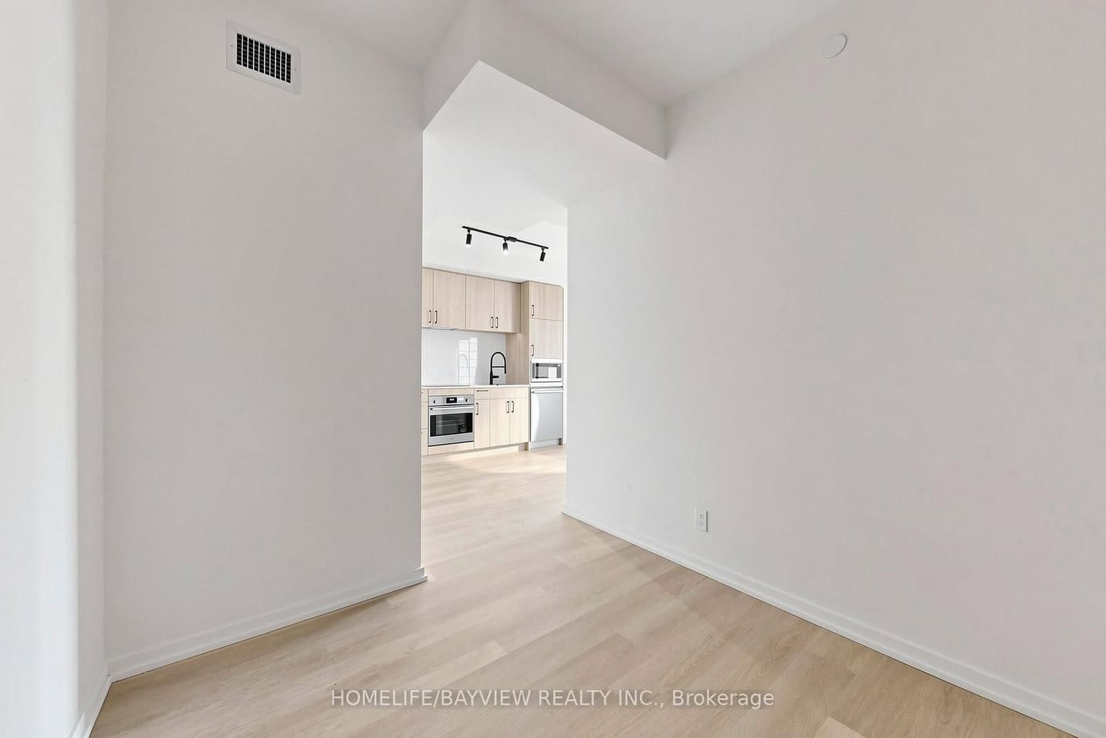 109 Erskine Avenue, Unit 1706 thumbnail 21