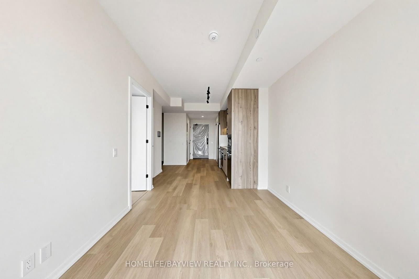 109 Erskine Avenue, Unit 1706 thumbnail 4