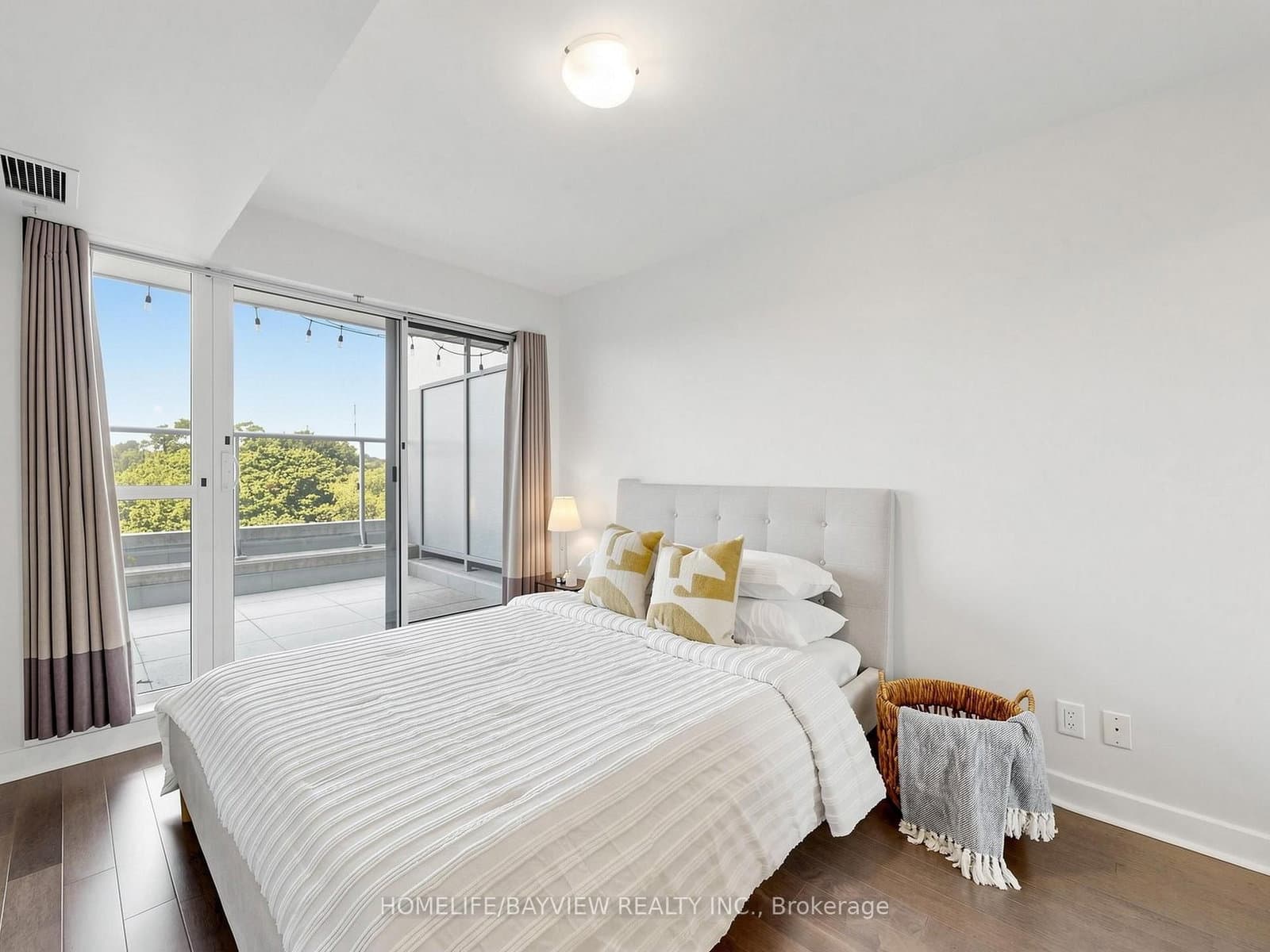 58 Orchard View Boulevard, Unit 511 thumbnail 18