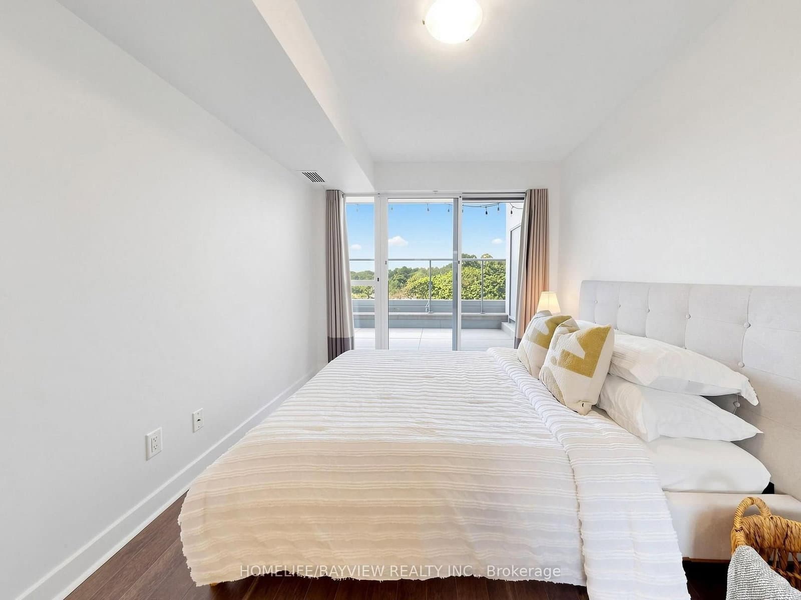 58 Orchard View Boulevard, Unit 511 thumbnail 20