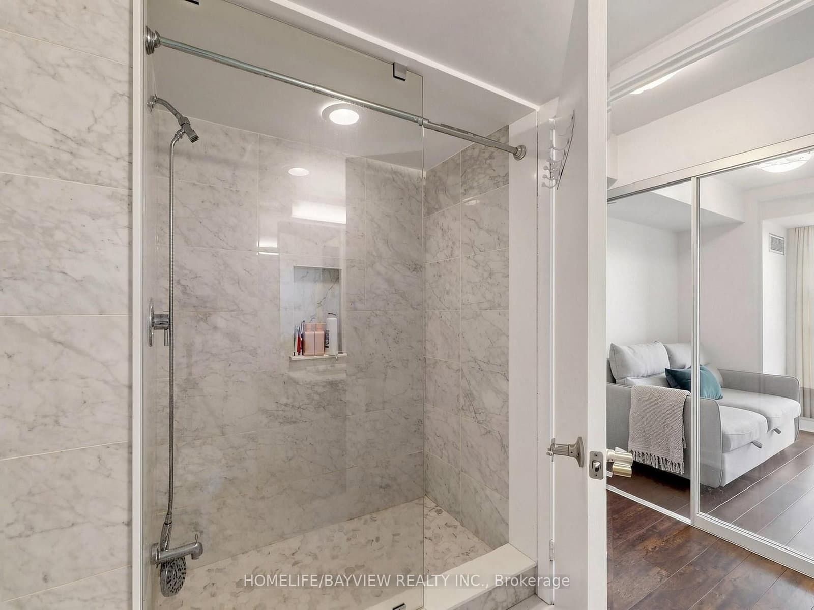 58 Orchard View Boulevard, Unit 511 thumbnail 17