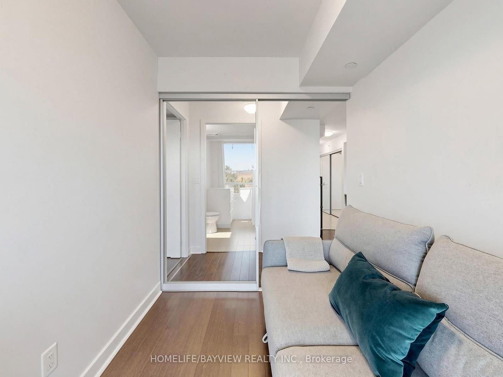 58 Orchard View Boulevard, Unit 511 thumbnail 15