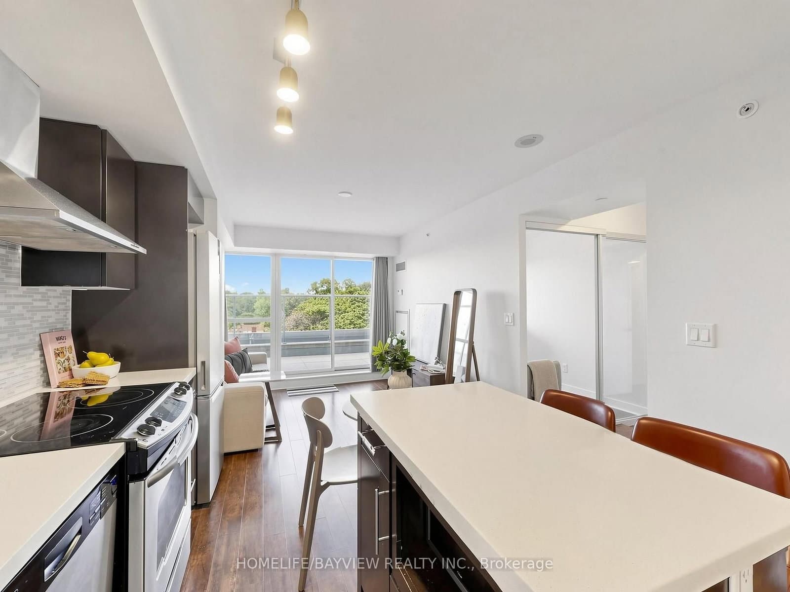 58 Orchard View Boulevard, Unit 511 thumbnail 4