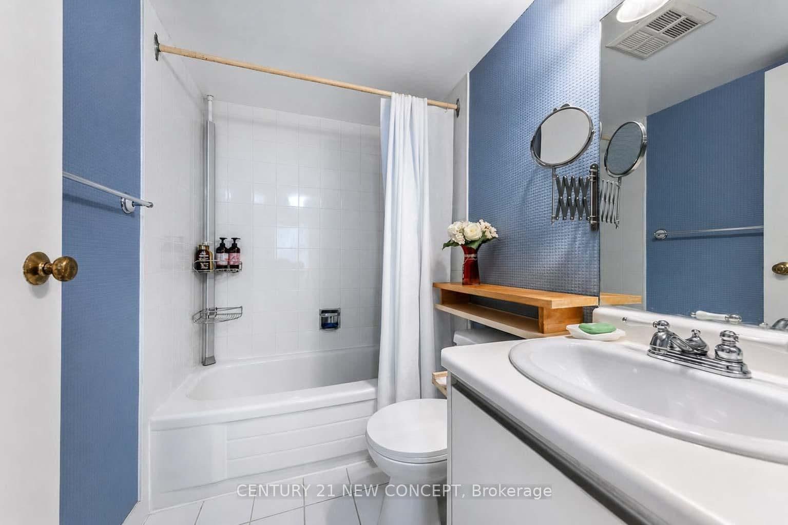5765 Yonge Street, Unit 101 thumbnail 19