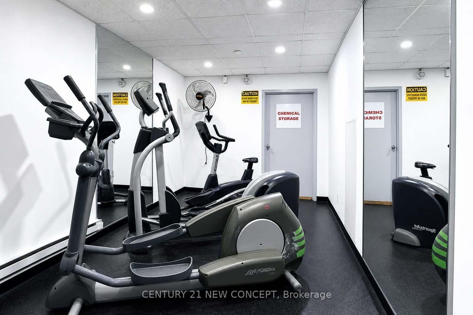 5765 Yonge Street, Unit 101 thumbnail 32