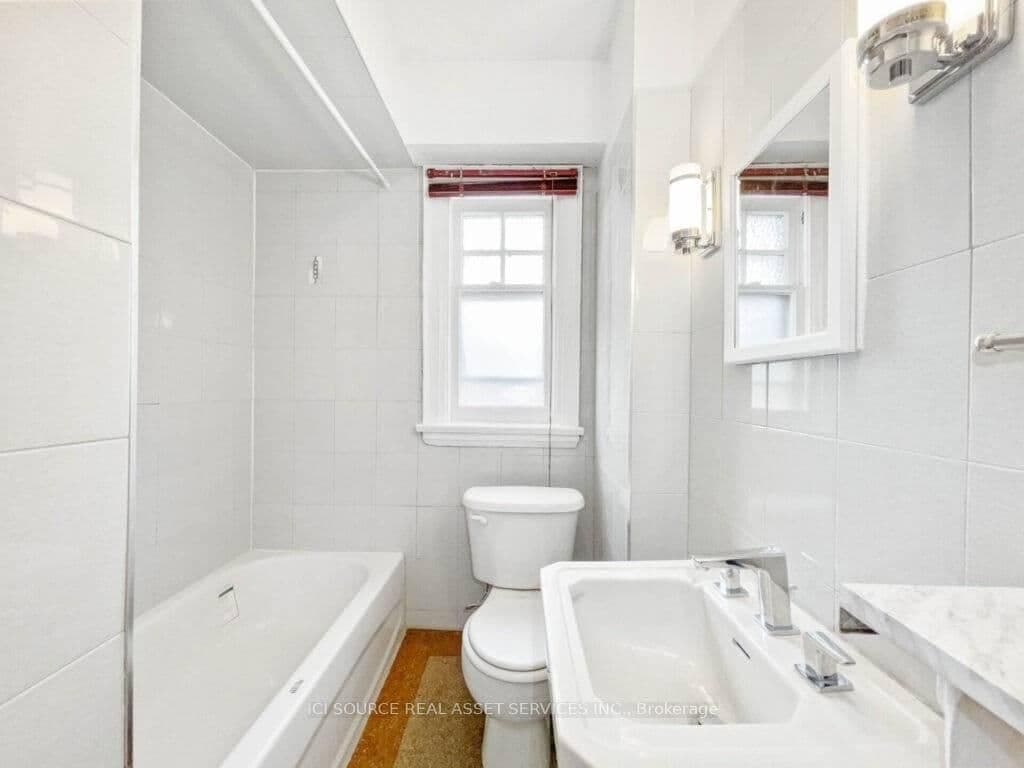 12 Kendal Avenue, Unit 5 thumbnail 16