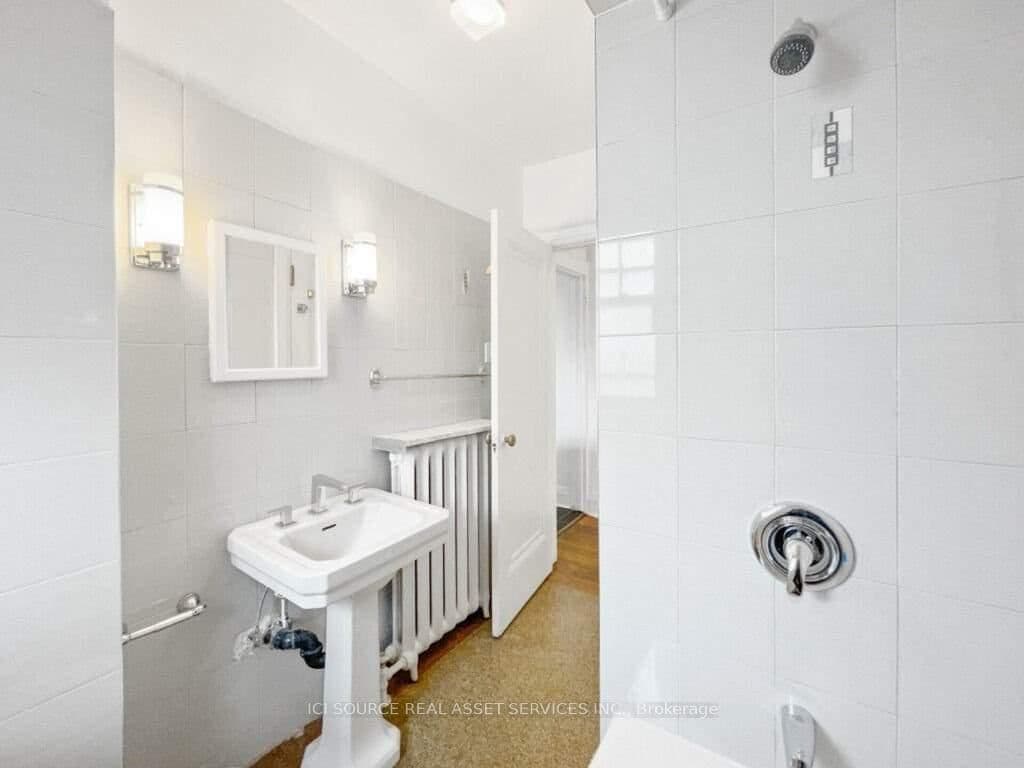 12 Kendal Avenue, Unit 5 thumbnail 17
