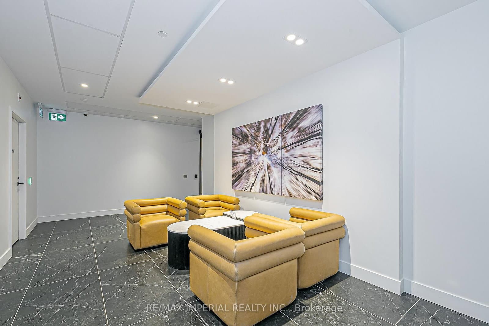 308 Jarvis Street, Unit 305 thumbnail 38