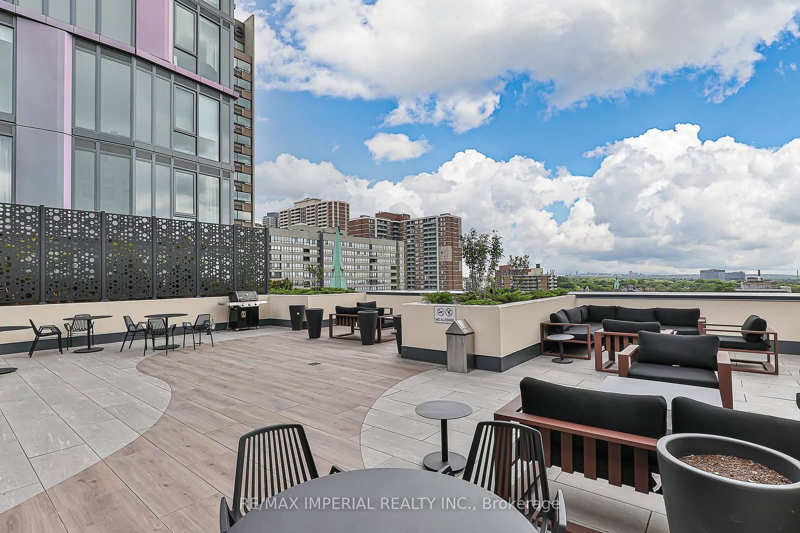308 Jarvis Street, Unit 305 thumbnail 46