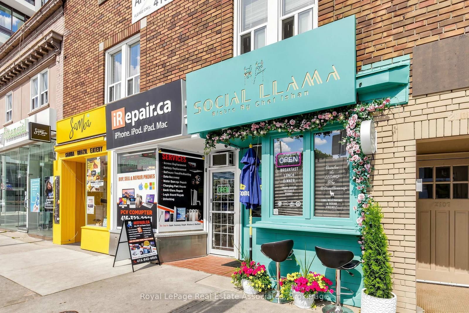 2107 Yonge Street thumbnail 3