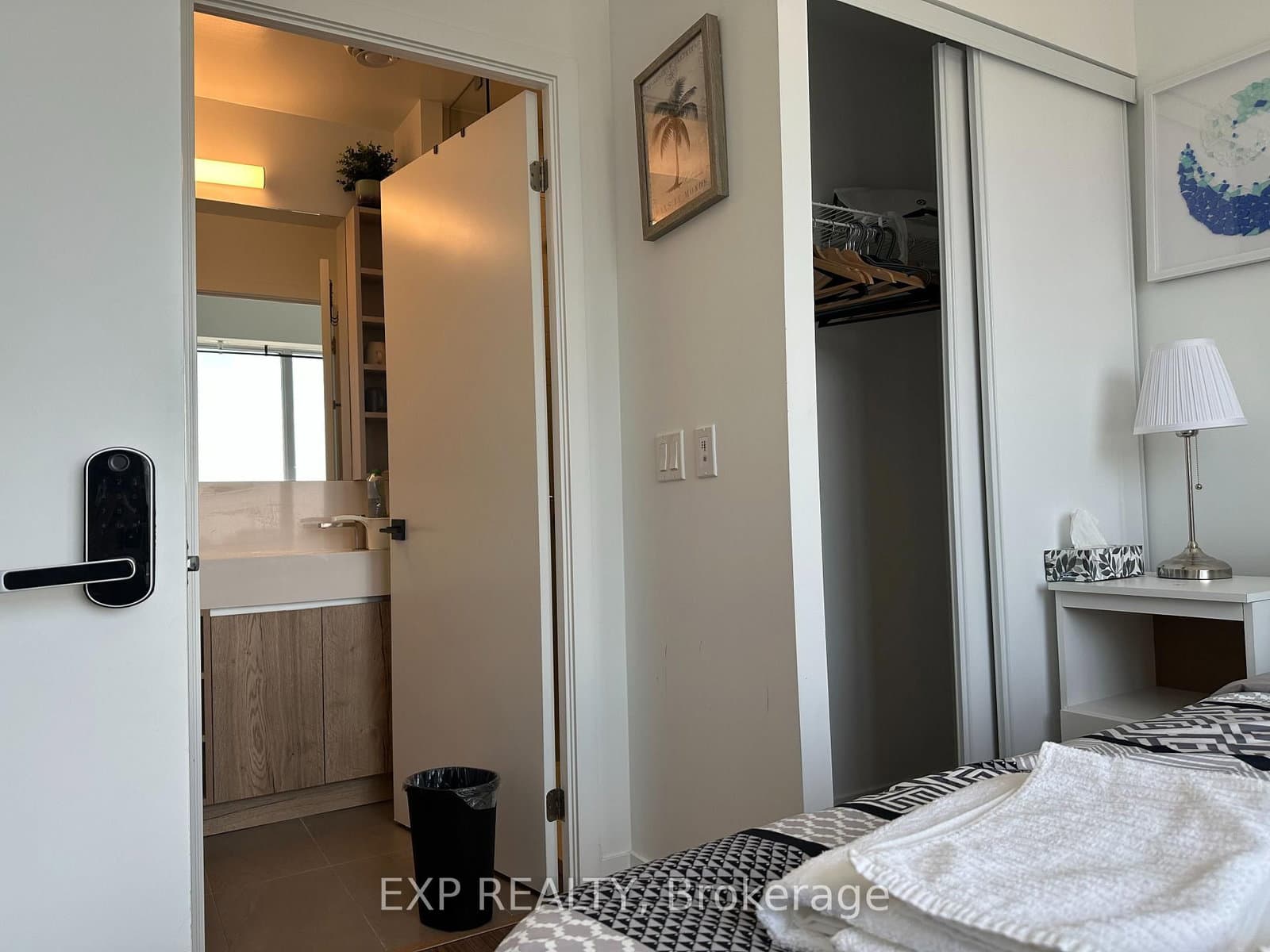 319 Jarvis Street, Unit 2517 thumbnail 12