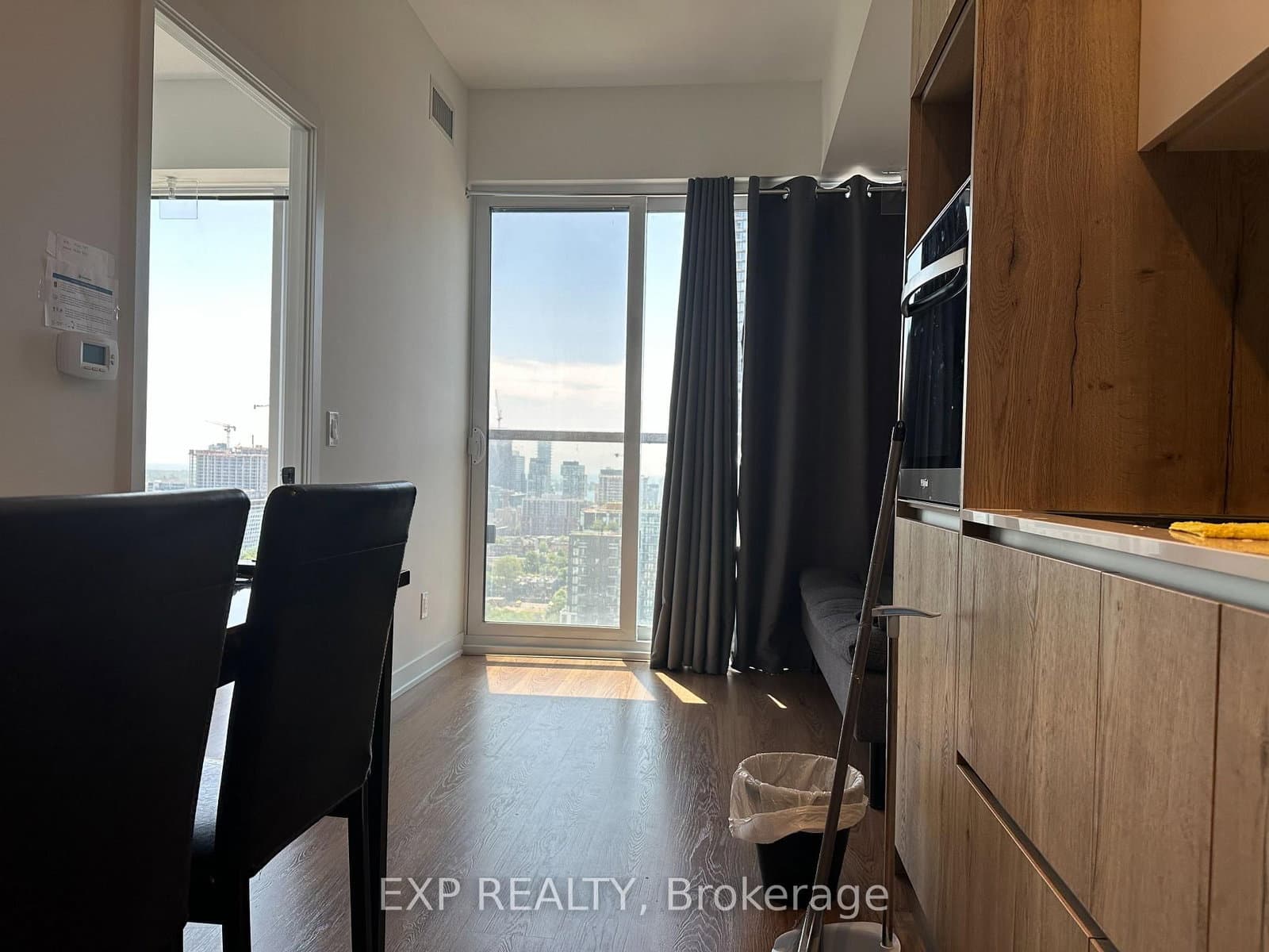 319 Jarvis Street, Unit 2517 thumbnail 7