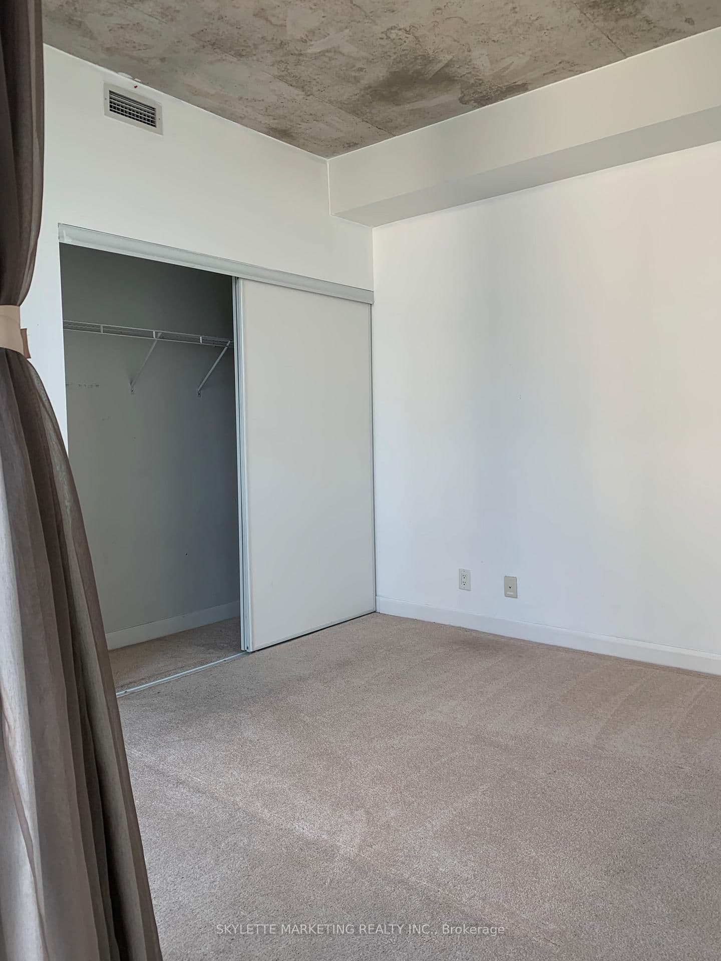 478 King Street W, Unit 1017 thumbnail 9