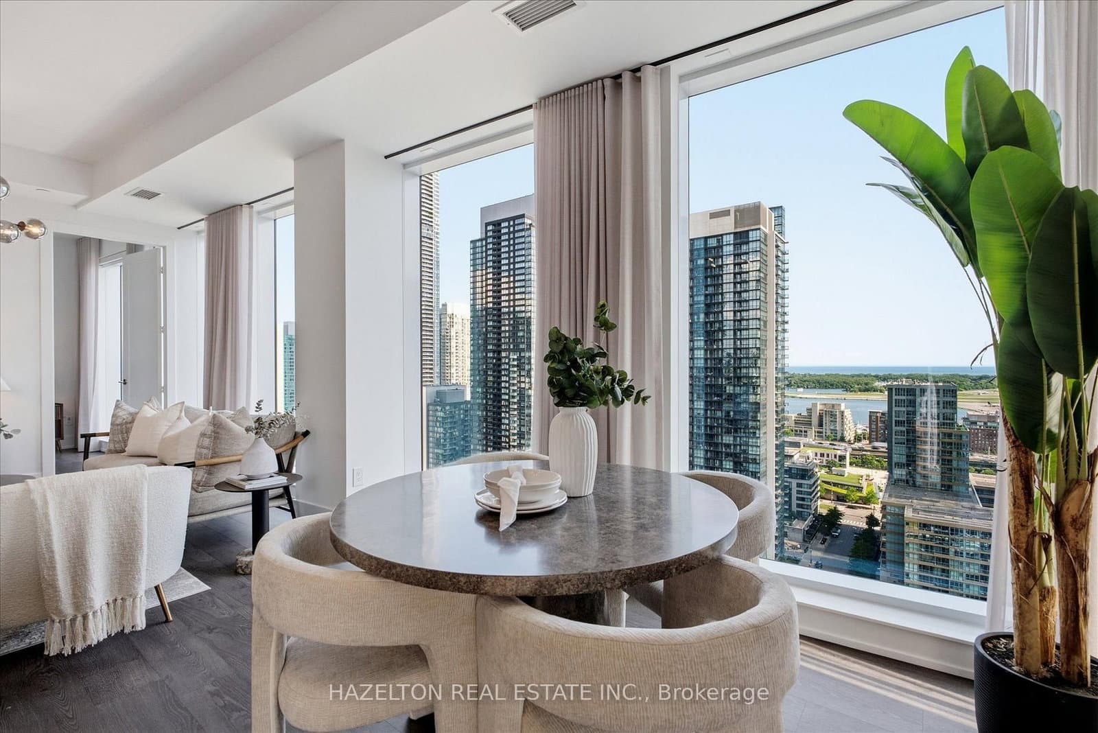 480 Front Street W, Unit 1915 thumbnail 17