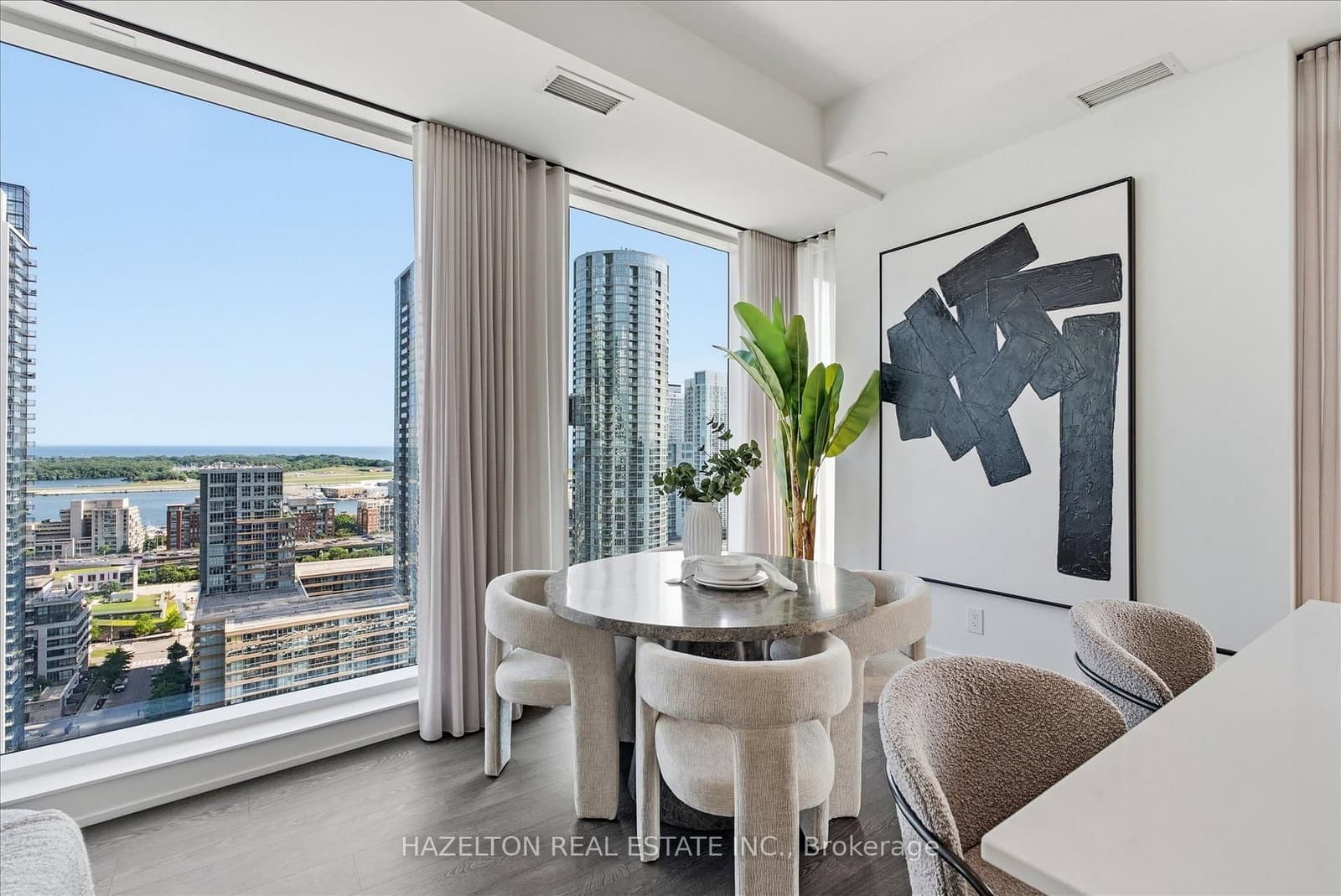480 Front Street W, Unit 1915 thumbnail 21