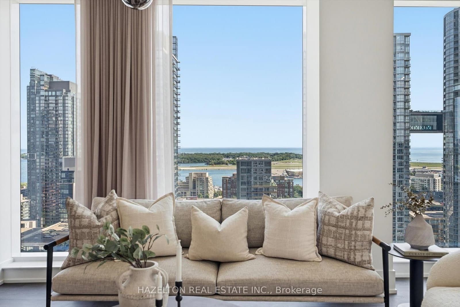480 Front Street W, Unit 1915 thumbnail 8