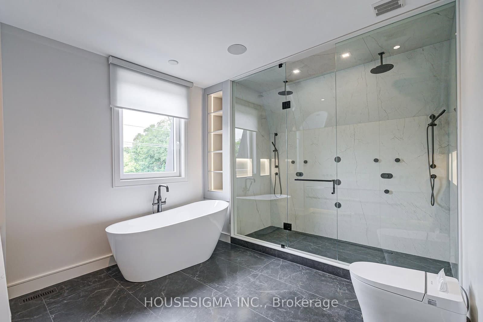 151 Dewbourne Avenue thumbnail 13