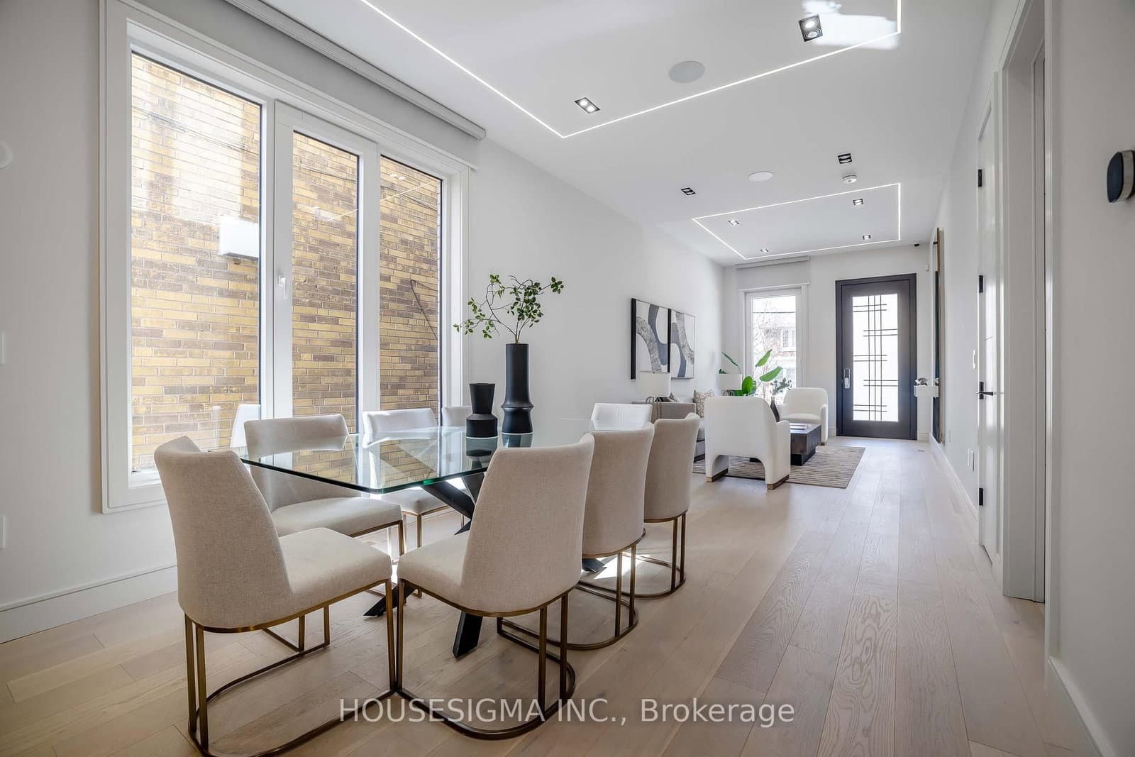 151 Dewbourne Avenue thumbnail 3