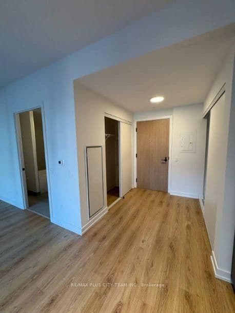 35 Parliament Street, Unit 502 thumbnail 3