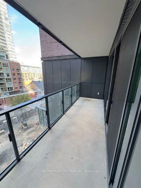 35 Parliament Street, Unit 502 thumbnail 9