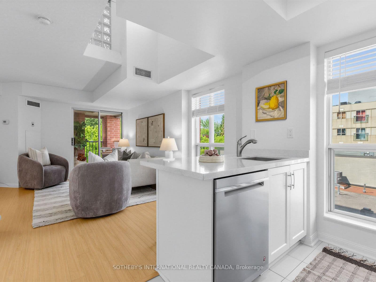 119 Merton Street, Unit 412 thumbnail 18