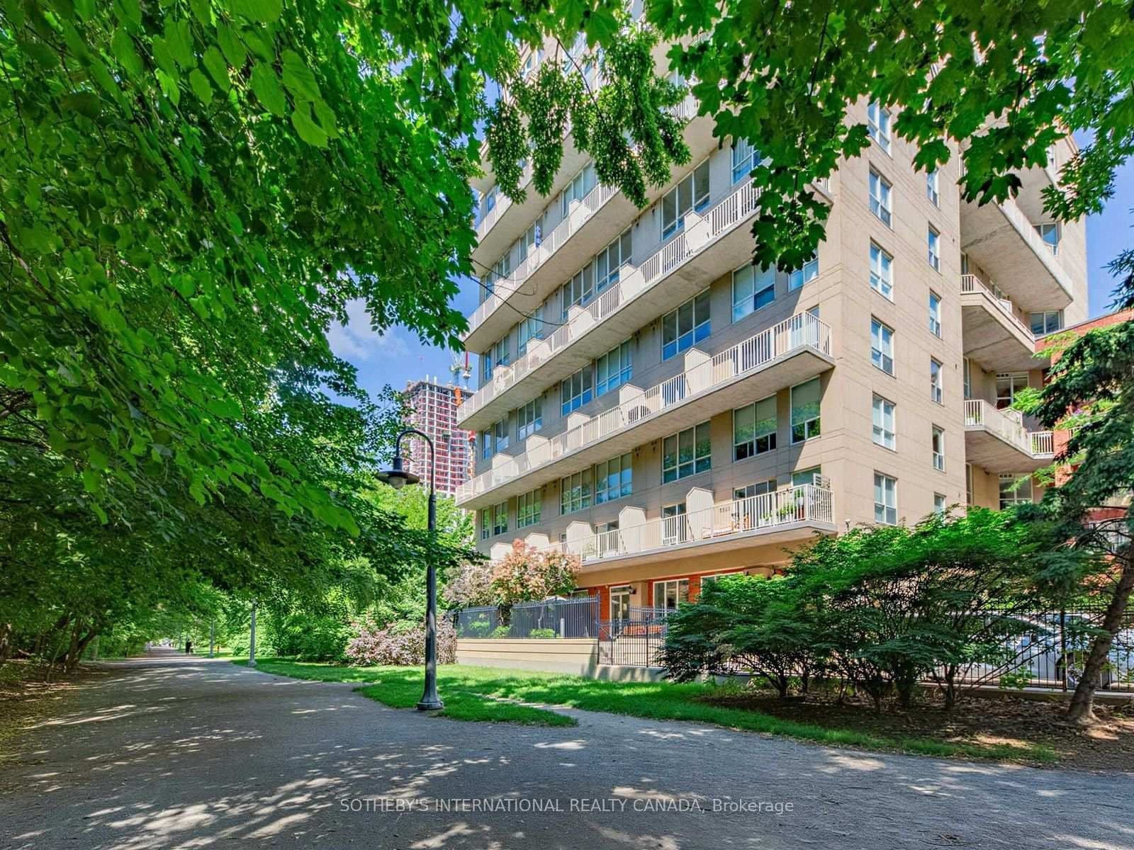 119 Merton Street, Unit 412 thumbnail 23