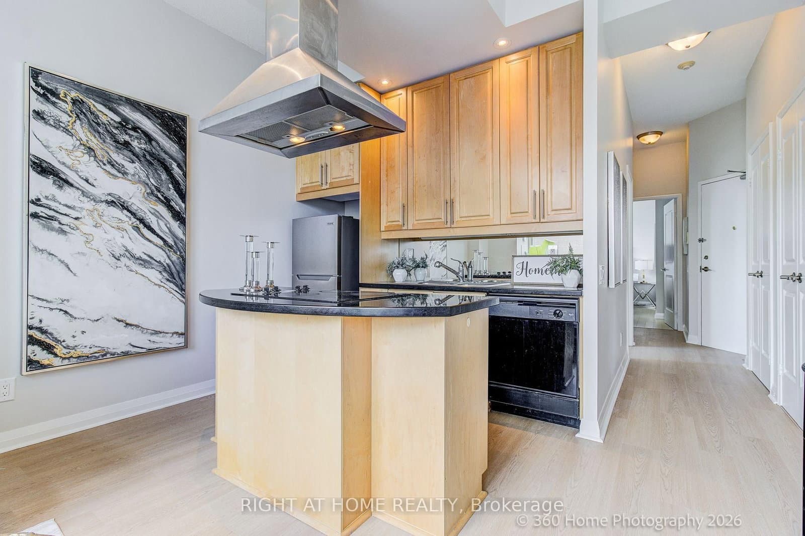 1121 Bay Street, Unit 1907 thumbnail 10