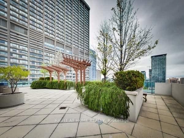 1121 Bay Street, Unit 1907 thumbnail 27