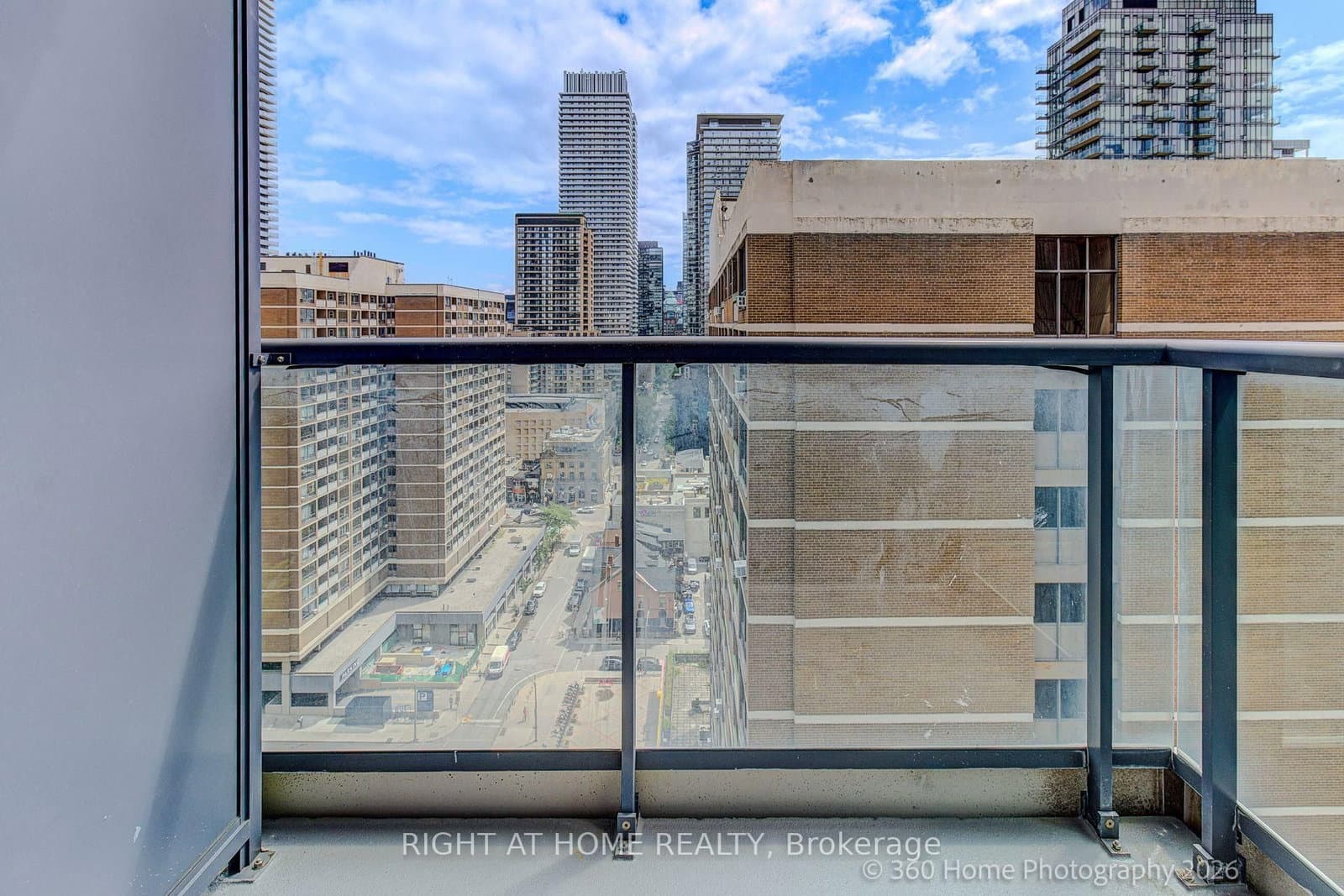 1121 Bay Street, Unit 1907 thumbnail 6
