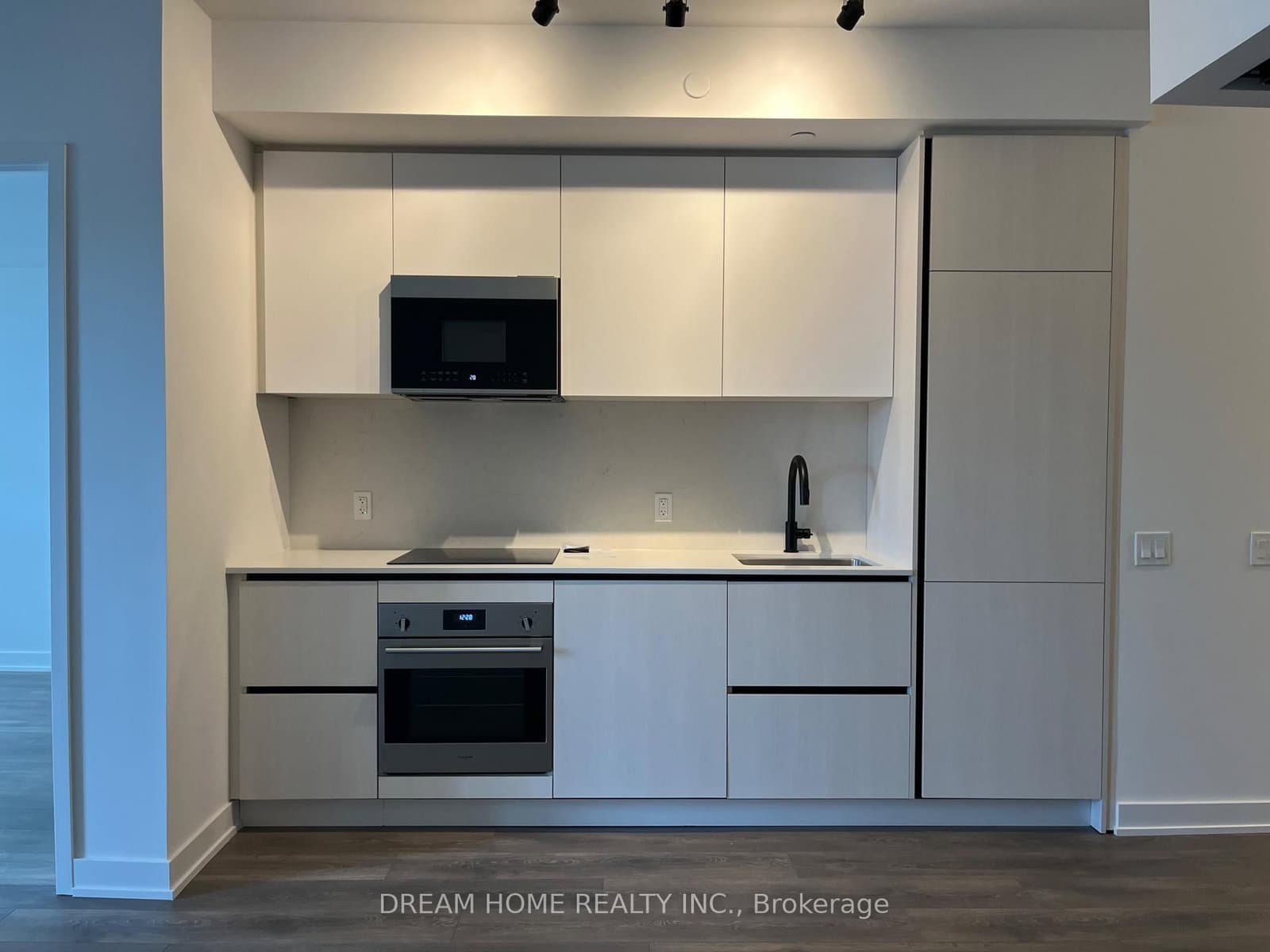 108 Peter Street, Unit 1205 thumbnail 5