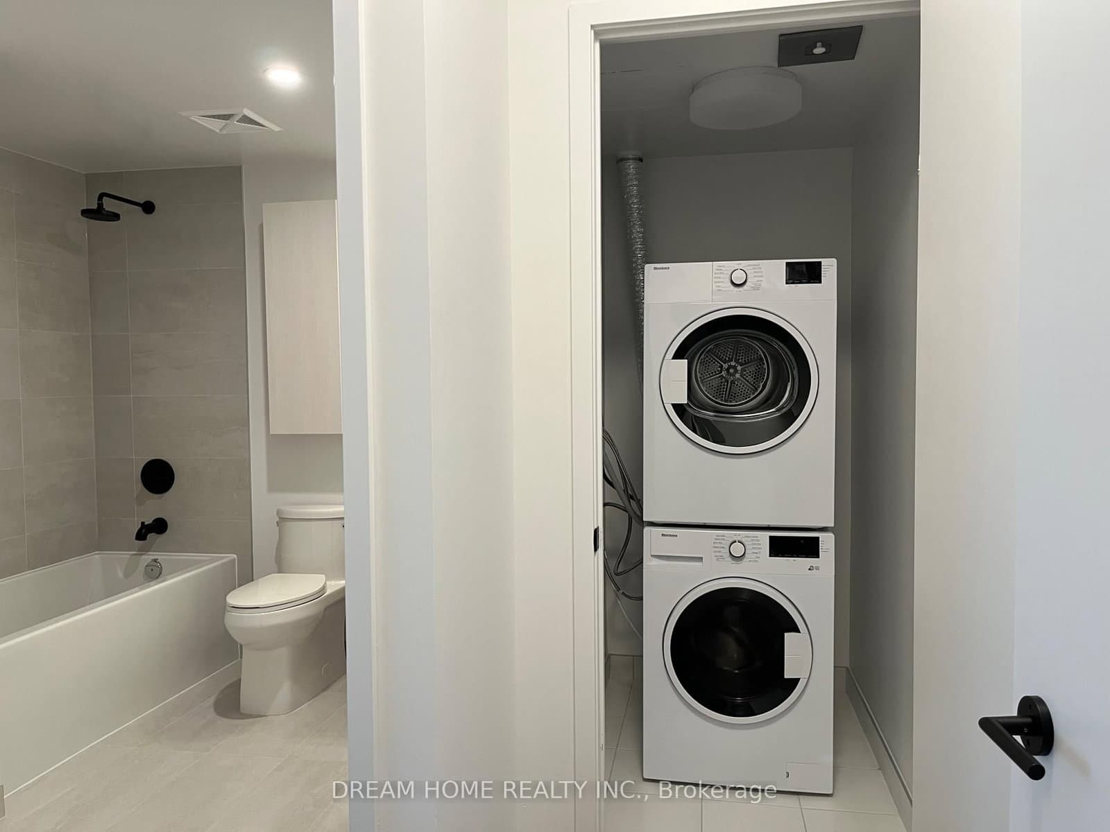 108 Peter Street, Unit 1205 thumbnail 6
