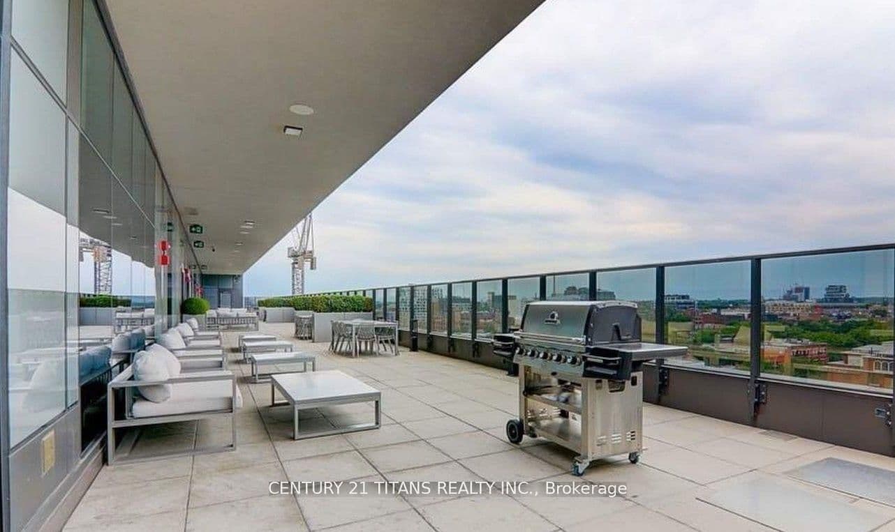330 Richmond Street W, Unit 616 thumbnail 3