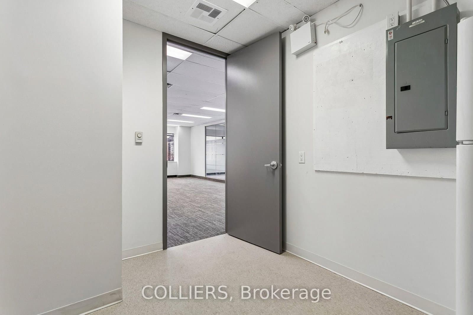 60 St Clair Avenue E, Unit 702 thumbnail 18